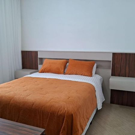 Apartmán Residencial 04 Monte Carlo Em Sao Roque Exteriér fotografie